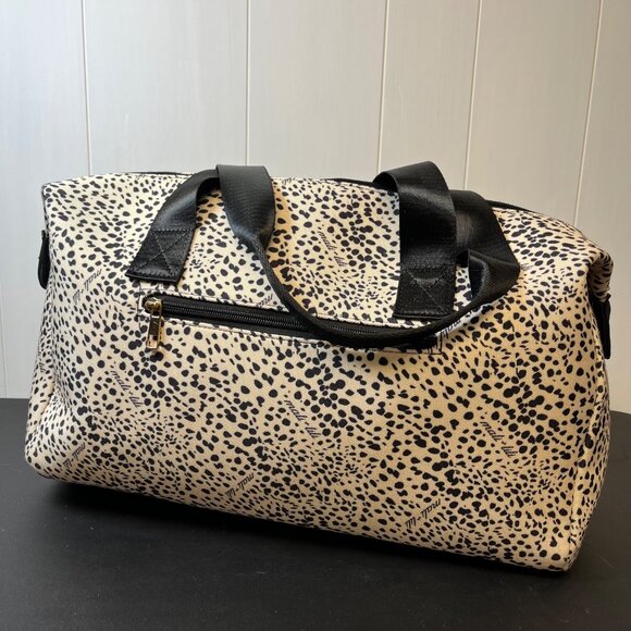 Mali Lilly Leopard Print Canvas Duffle Medium Carry-On Tote Glam Mob Wife - Picture 2 of 9